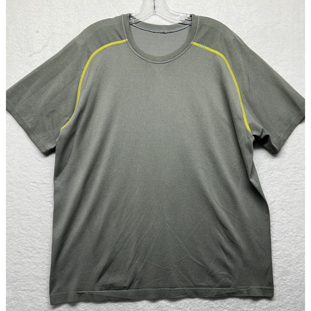 Lululemon Mens Size 2XL Gray Metal Vent Short Sleeve Athletic T Shirt (J6)
